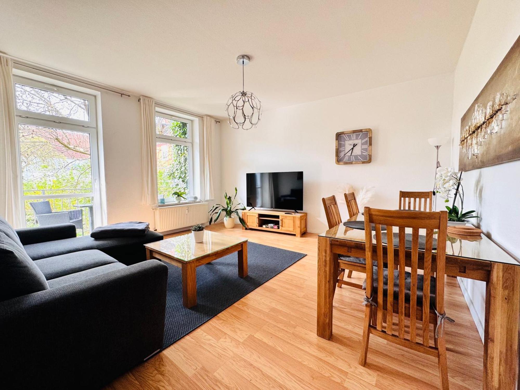 Attraktive Wohnung Im Schoenen Hinterhof Шверин Экстерьер фото