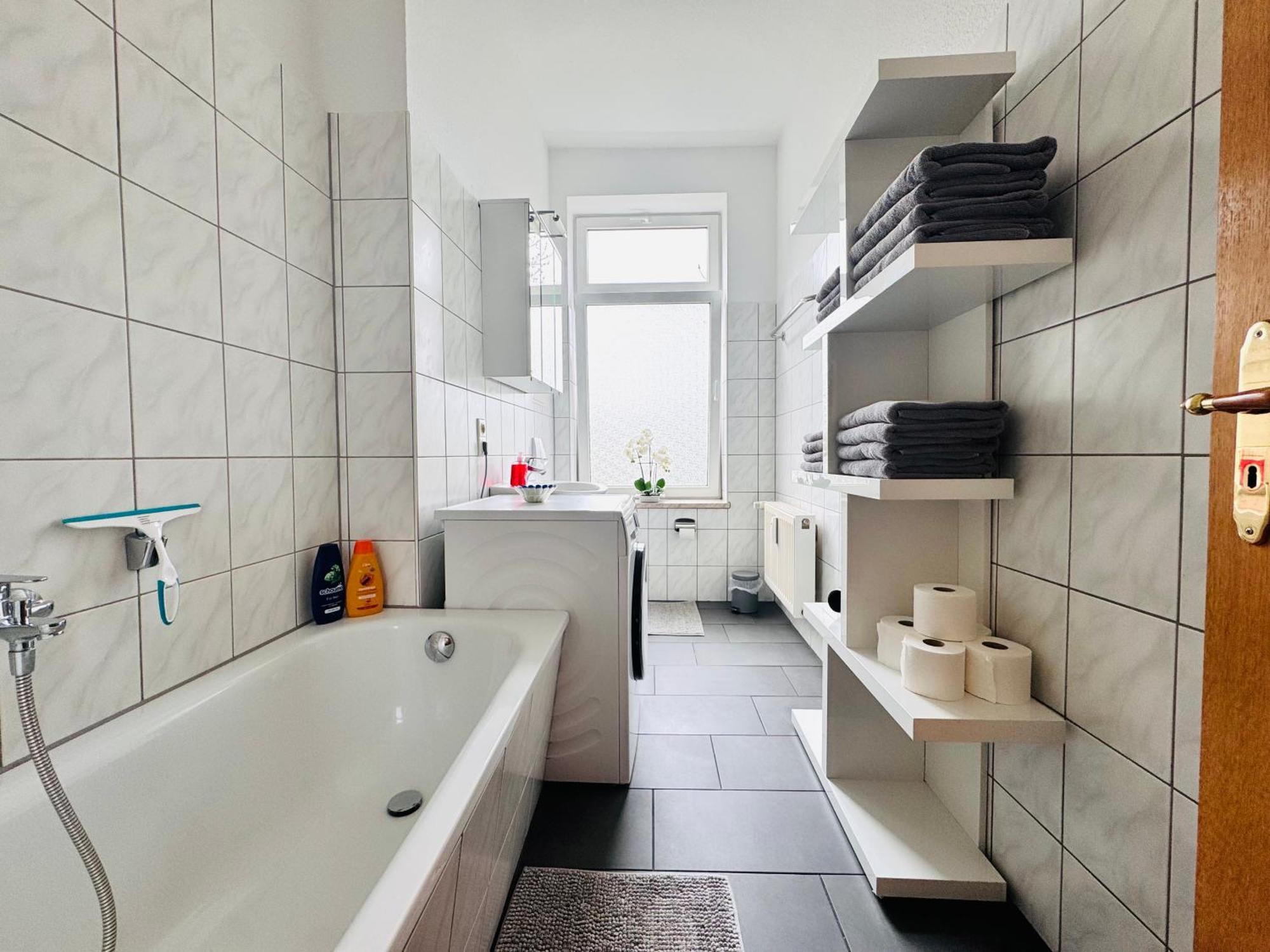 Attraktive Wohnung Im Schoenen Hinterhof Шверин Экстерьер фото